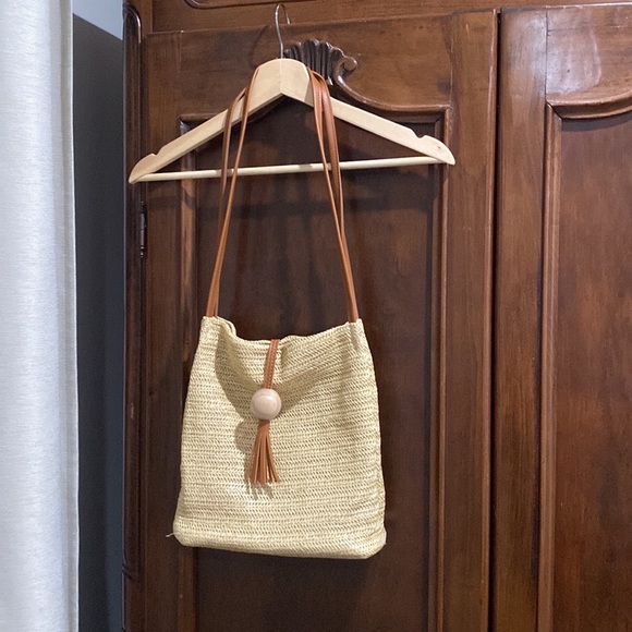 Do you like more than one item? Worry not, 20% Off Bundles 🤎 - Picture 3 of 11